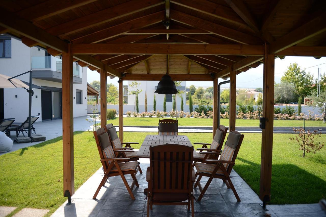 Luxury With Pool *