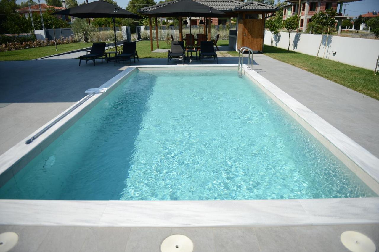 Luxury With Pool *