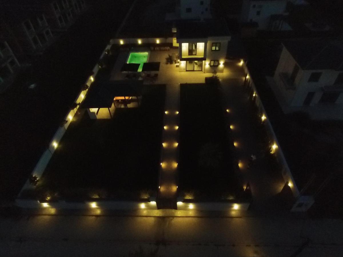 Vila Luxury With Pool *